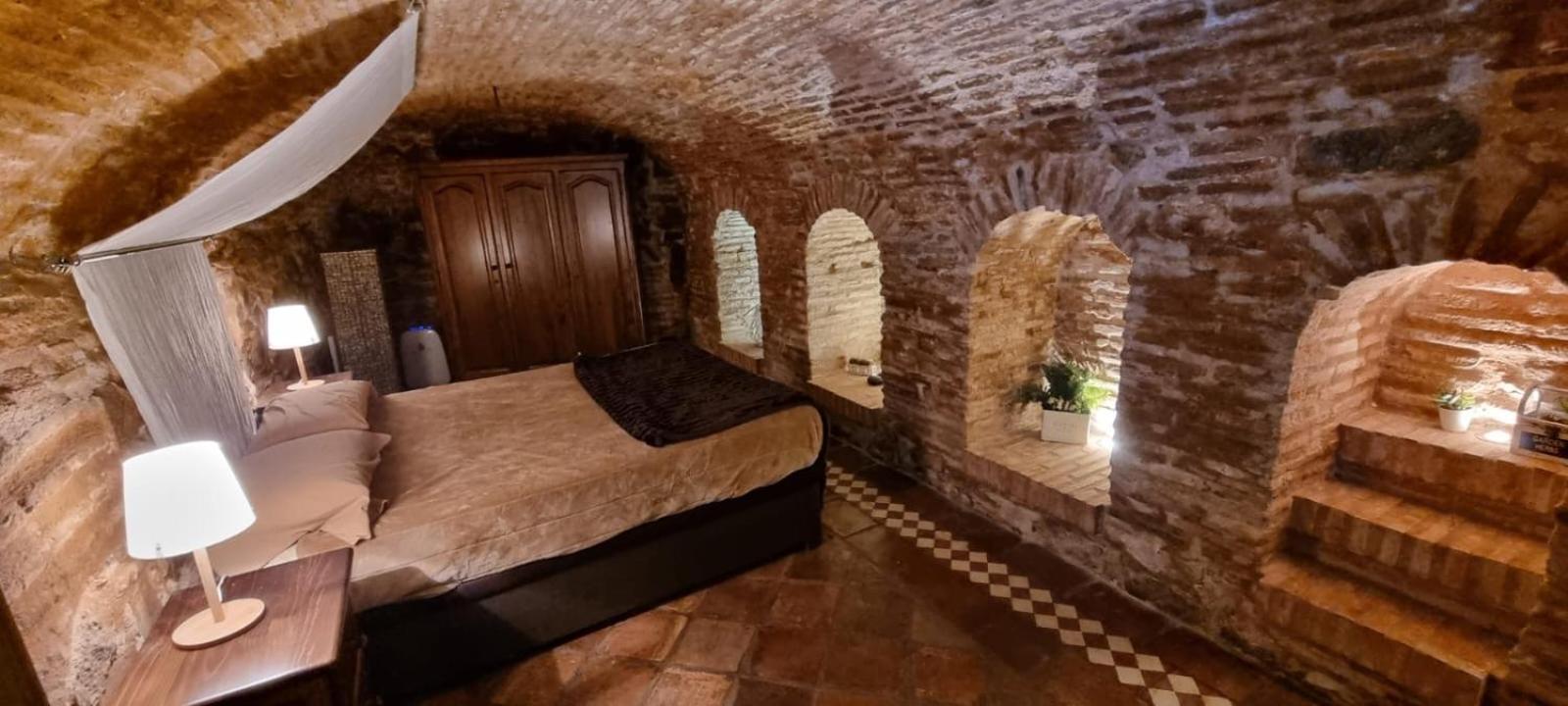 Апартаменты Cueva Arabe En El Casco Antiguo, Толедо Экстерьер фото